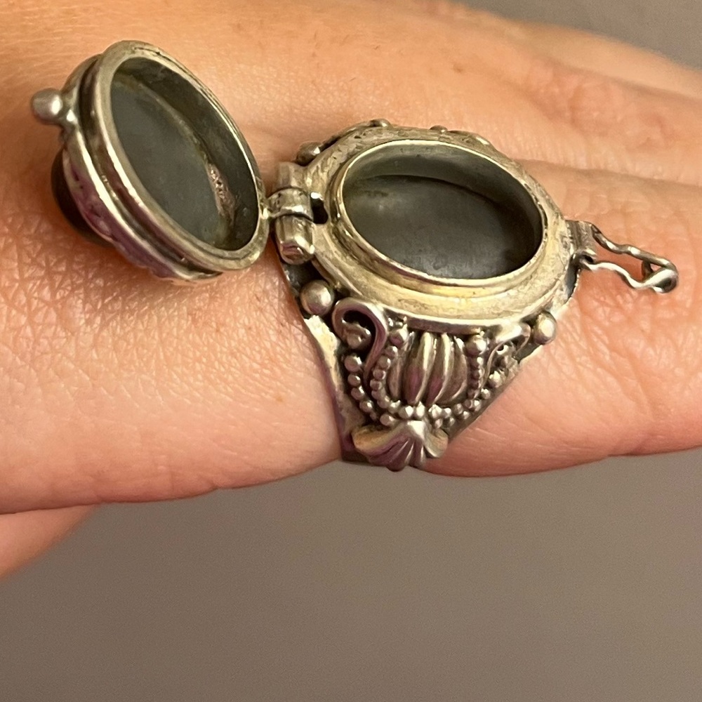 Labradorite Ring - image 3